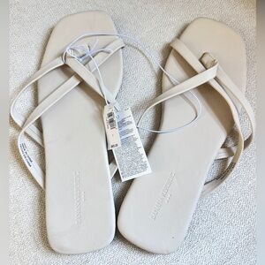 NWT Banana Republic Cream Strappy Sandals